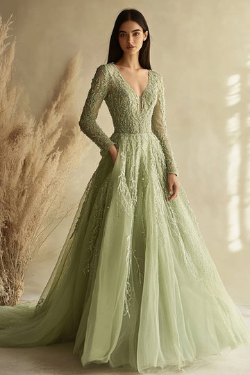Dusty Sage A Line Robe de bal en tulle à manches longues et col en V